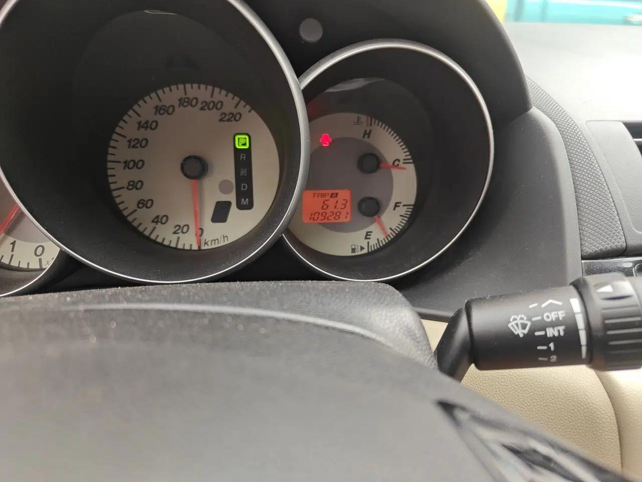 Mazda 3 2010 1.6L Automatic Classic Elite Edition — миниатюра 12