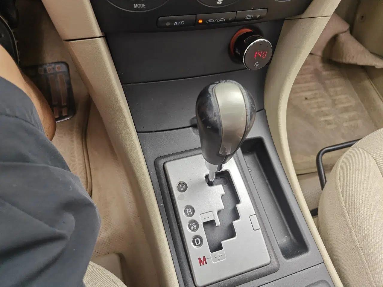 Mazda 3 2010 1.6L Automatic Classic Elite Edition — миниатюра 14