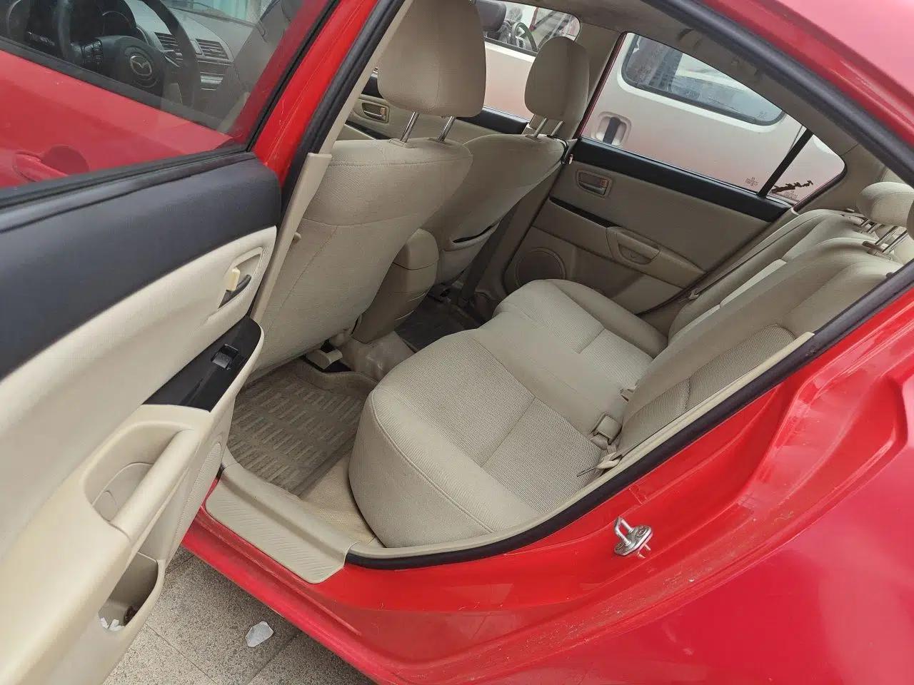 Mazda 3 2010 1.6L Automatic Classic Elite Edition — миниатюра 17