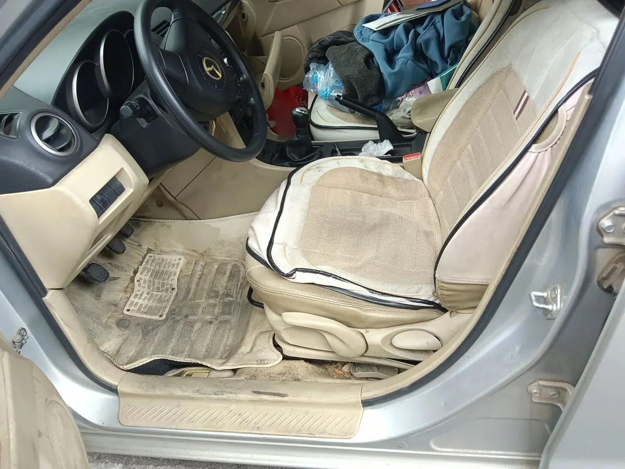 Mazda 3 2010 1.6L Manual Classic Stylish Version — миниатюра 15