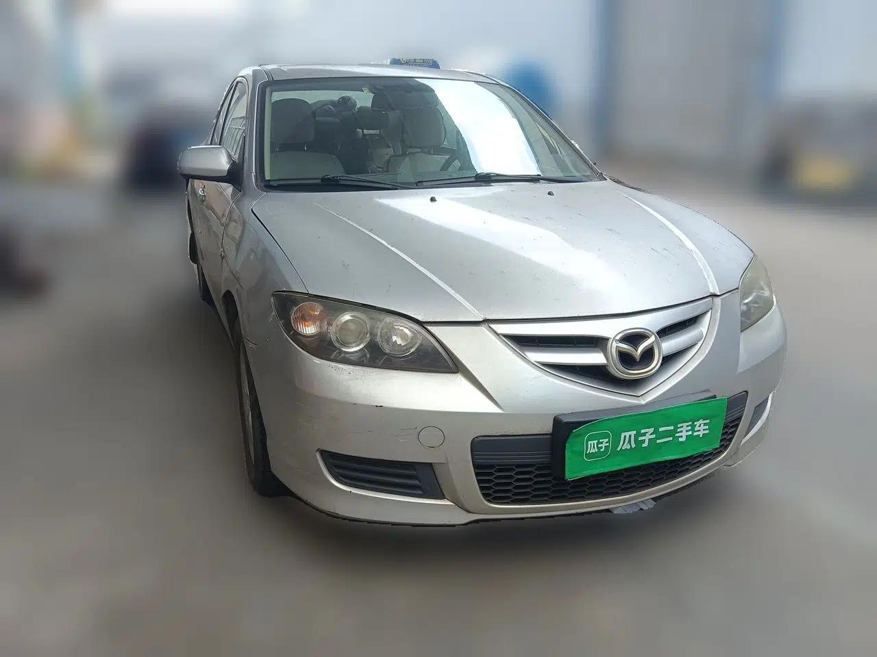 Mazda 3 2010 1.6L Manual Classic Stylish Version — миниатюра 3