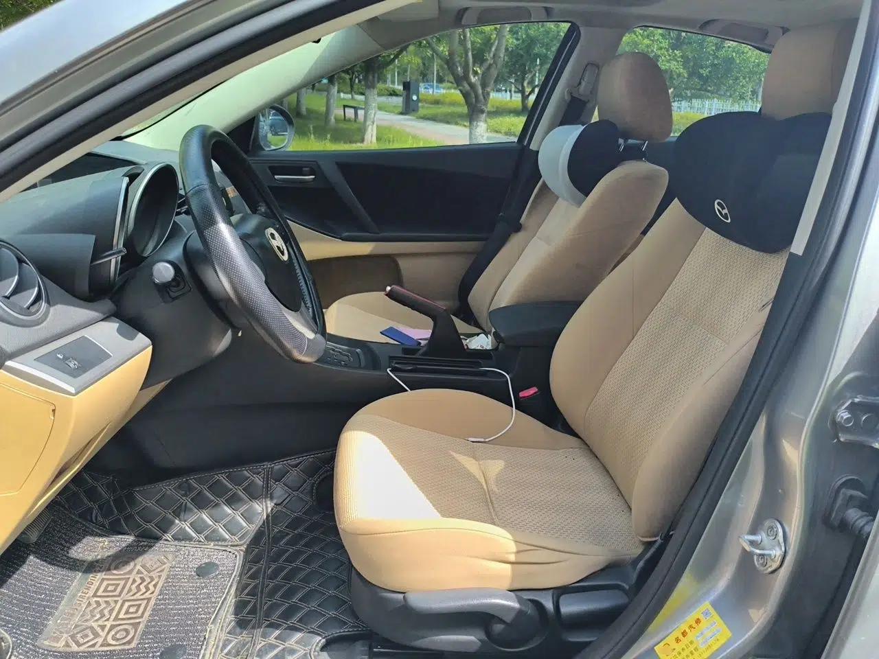 Mazda 3 2011 Sedan 1.6L Automatic Elite Model — миниатюра 15