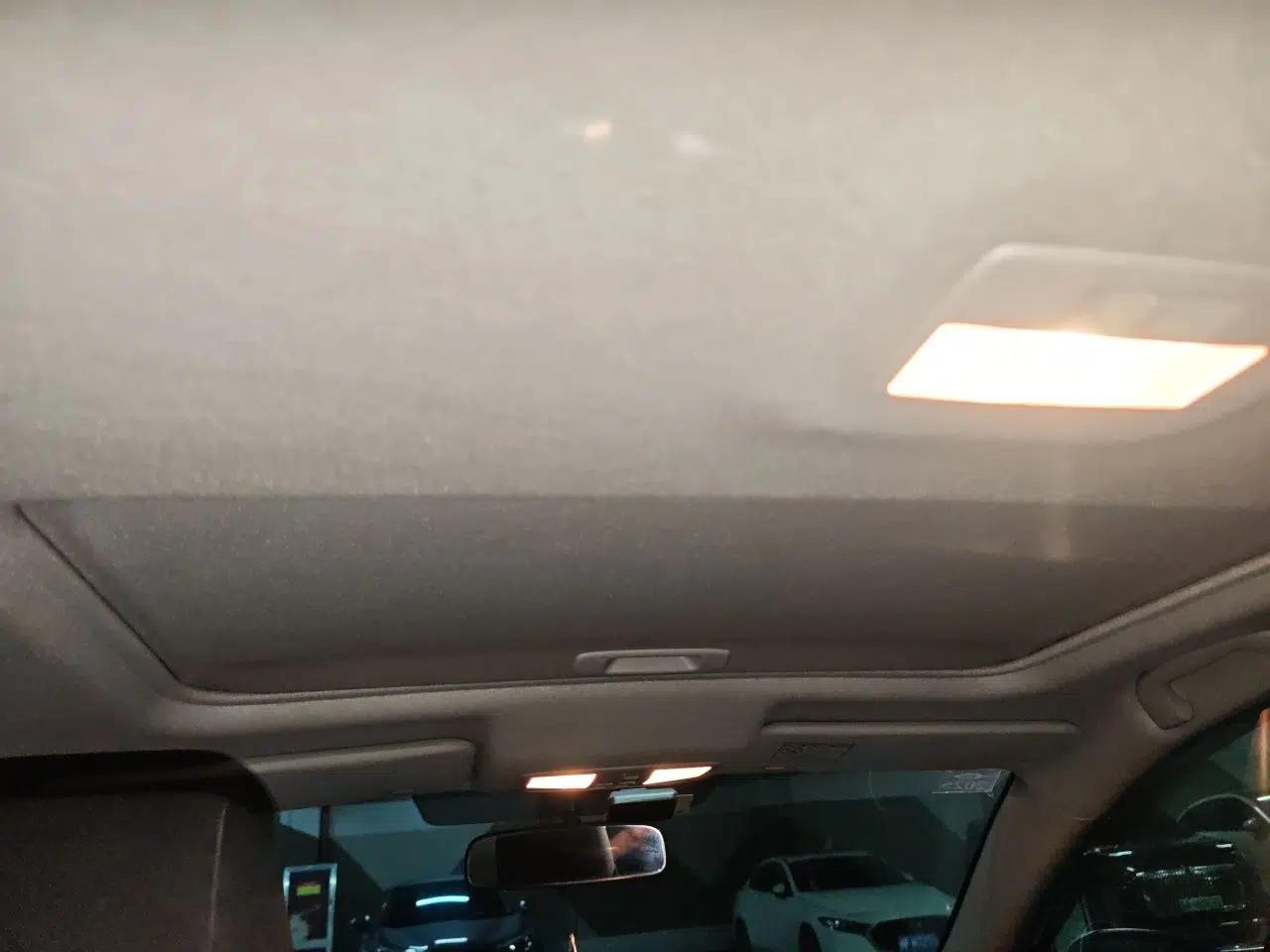Mazda 3 2013 Sedan 1.6L Automatic Elite Model — миниатюра 18