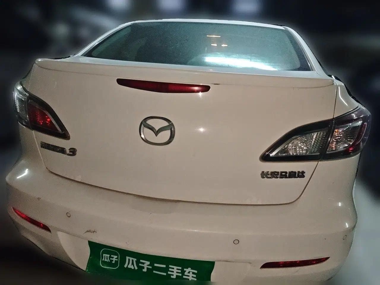 Mazda 3 2013 Sedan 1.6L Automatic Elite Model — миниатюра 5
