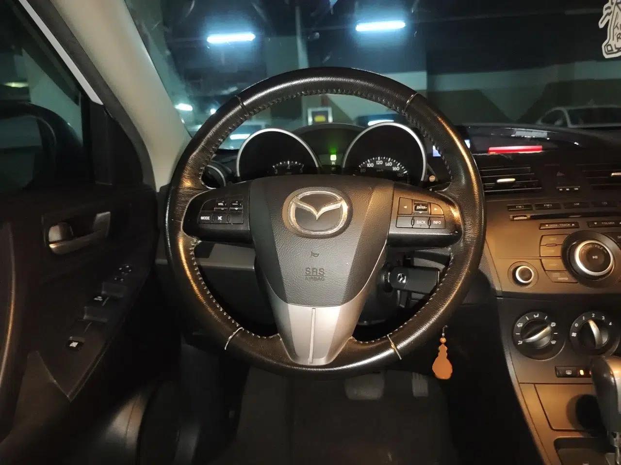 Mazda 3 2013 Sedan 1.6L Automatic Elite Model — миниатюра 10