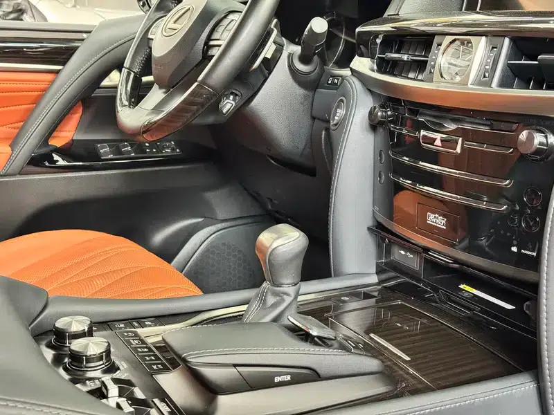 Lexus LX 2019 570 Pinnacle Edition — миниатюра 10