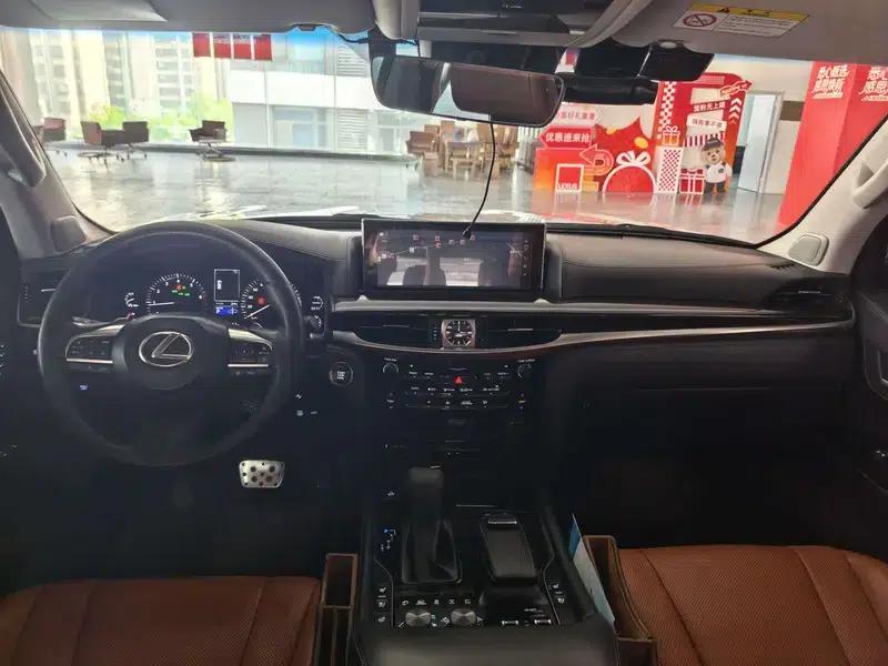 Lexus LX 2019 570 Premium Luxury Edition — миниатюра 9