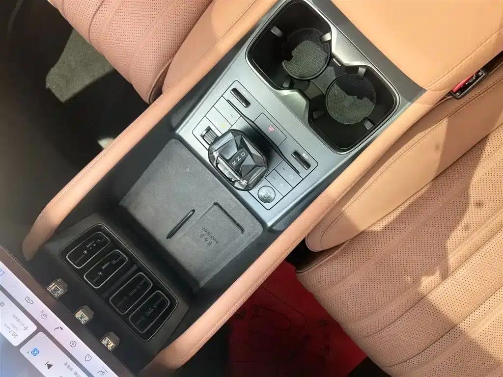 Song L EV 2025 Smart Driving Edition 662km/h LiDAR Excellent Model — миниатюра 17