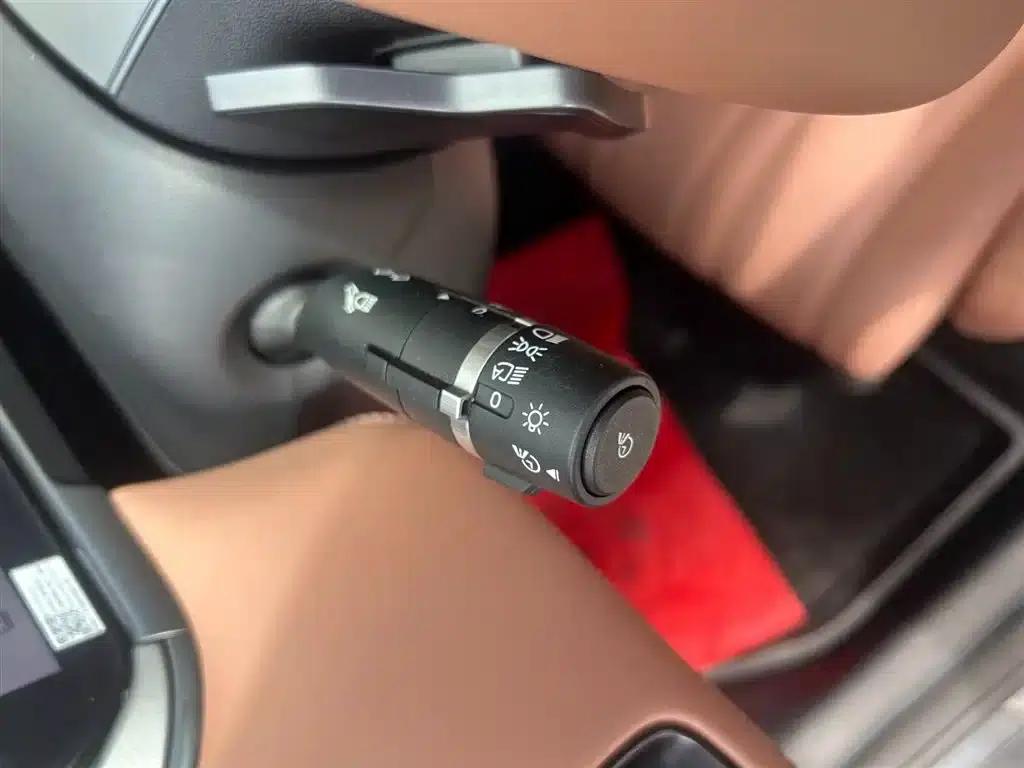 Song L EV 2025 Smart Driving Edition 662km/h LiDAR Excellent Model — миниатюра 9