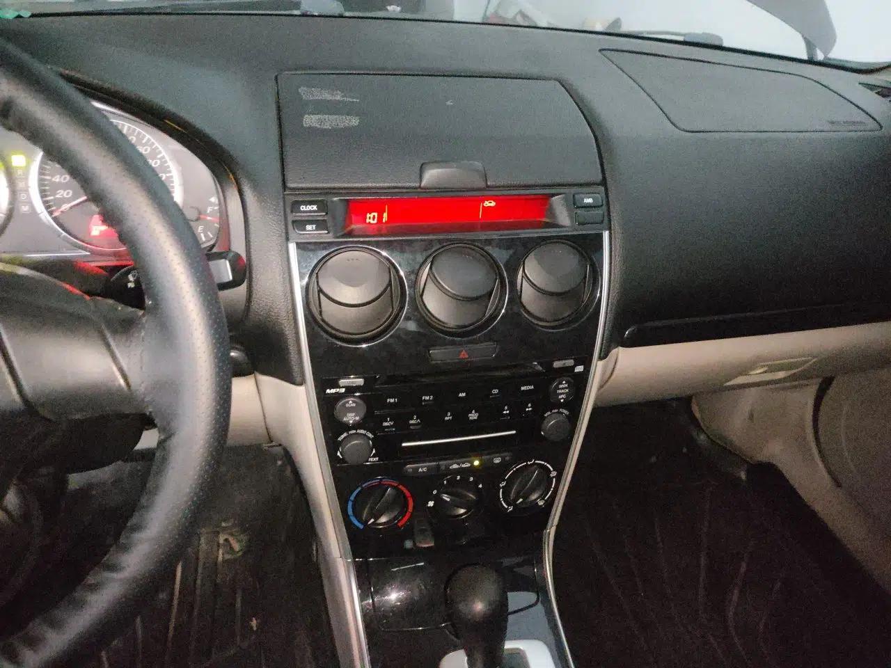 Mazda 6 2007 2.0L Automatic Luxury Version — миниатюра 13
