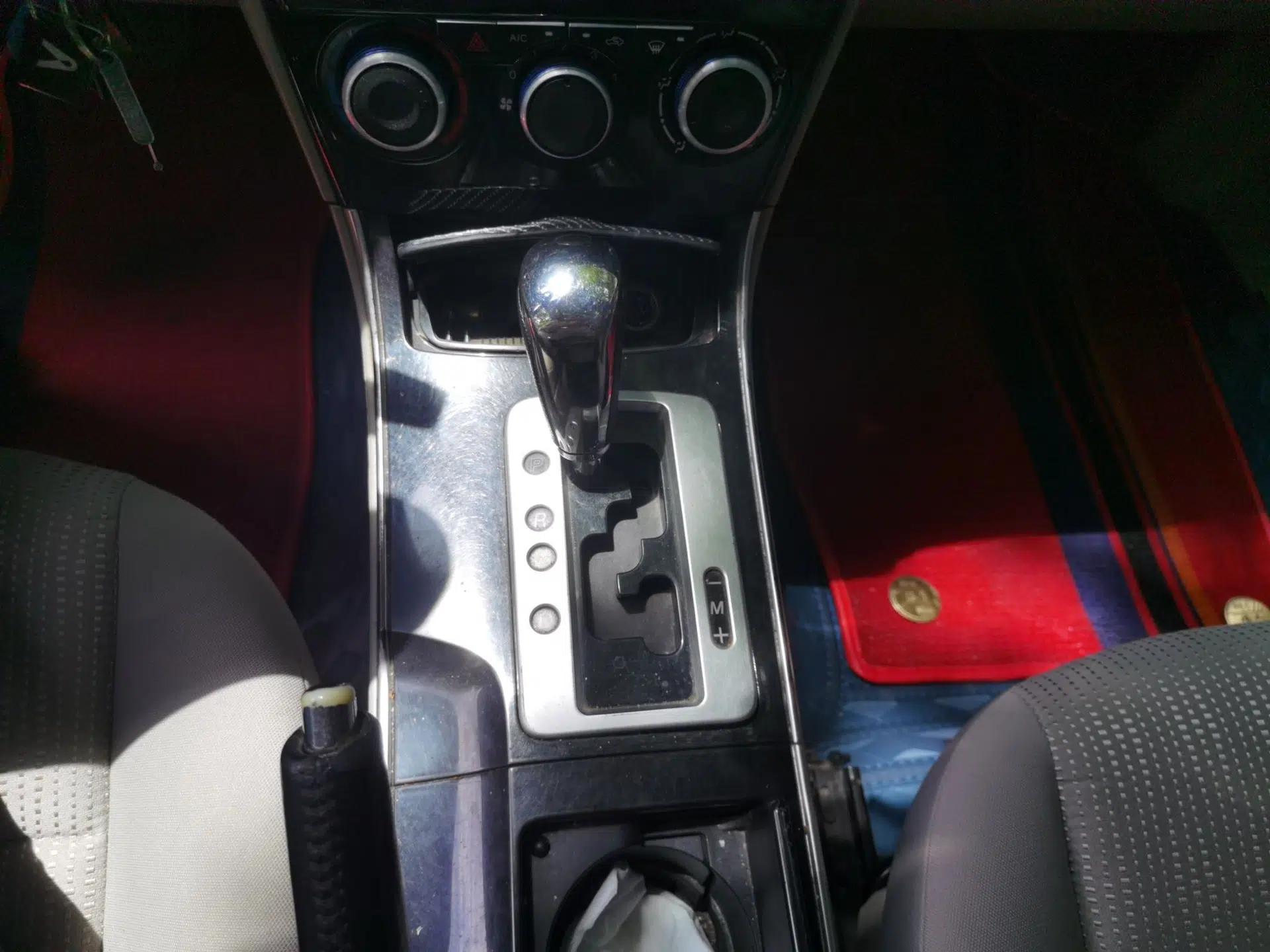 Mazda 6 2011 2.0L Automatic Fashion Edition — миниатюра 14