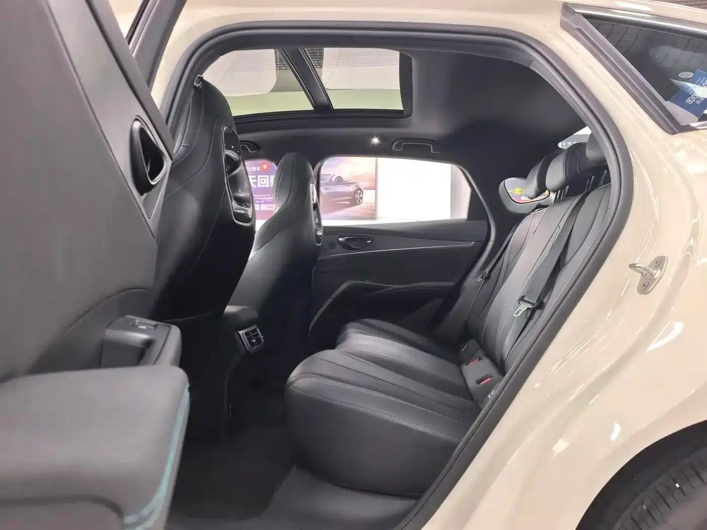 Seal 06 2025 DM-i Intelligent Driving Edition 120KM Premium Model — миниатюра 14