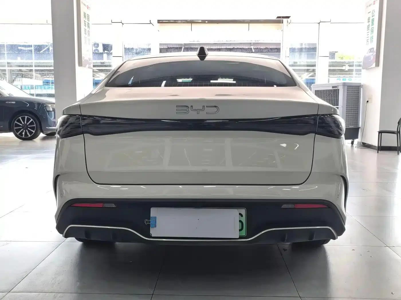 Seal 06 2025 DM-i Intelligent Driving Edition 120KM Premium Model — миниатюра 16
