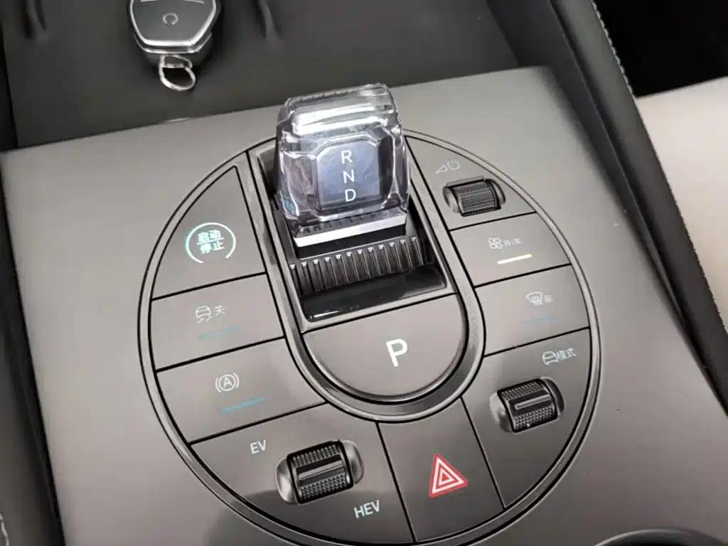 Seal 06 2024 DM-i 80KM Premium — миниатюра 14