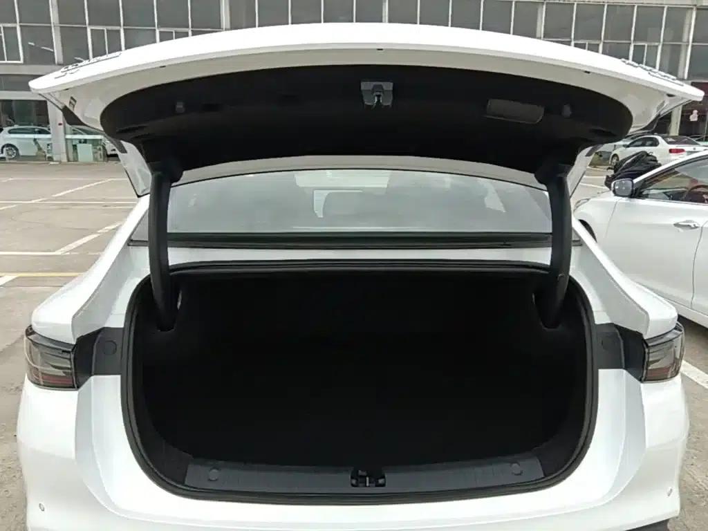 Seal 06 2025 EV 545KM Flagship Edition — миниатюра 19