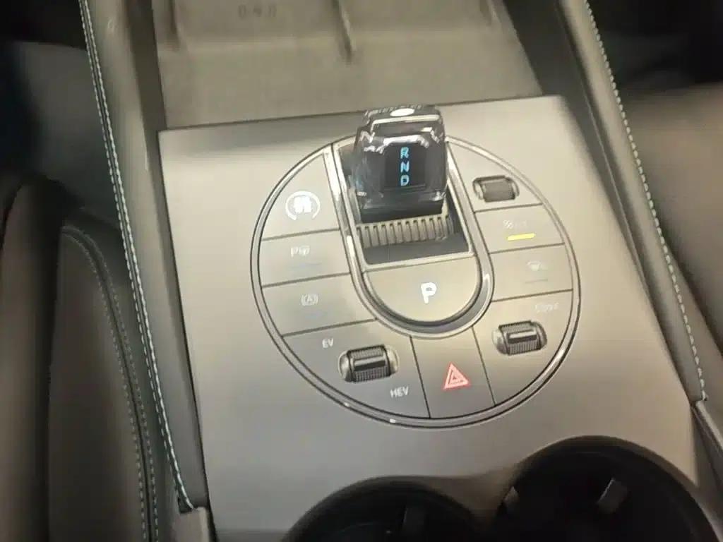 Seal 06 2025 DM-i Intelligent Driving Edition 120KM Premium Model — миниатюра 14