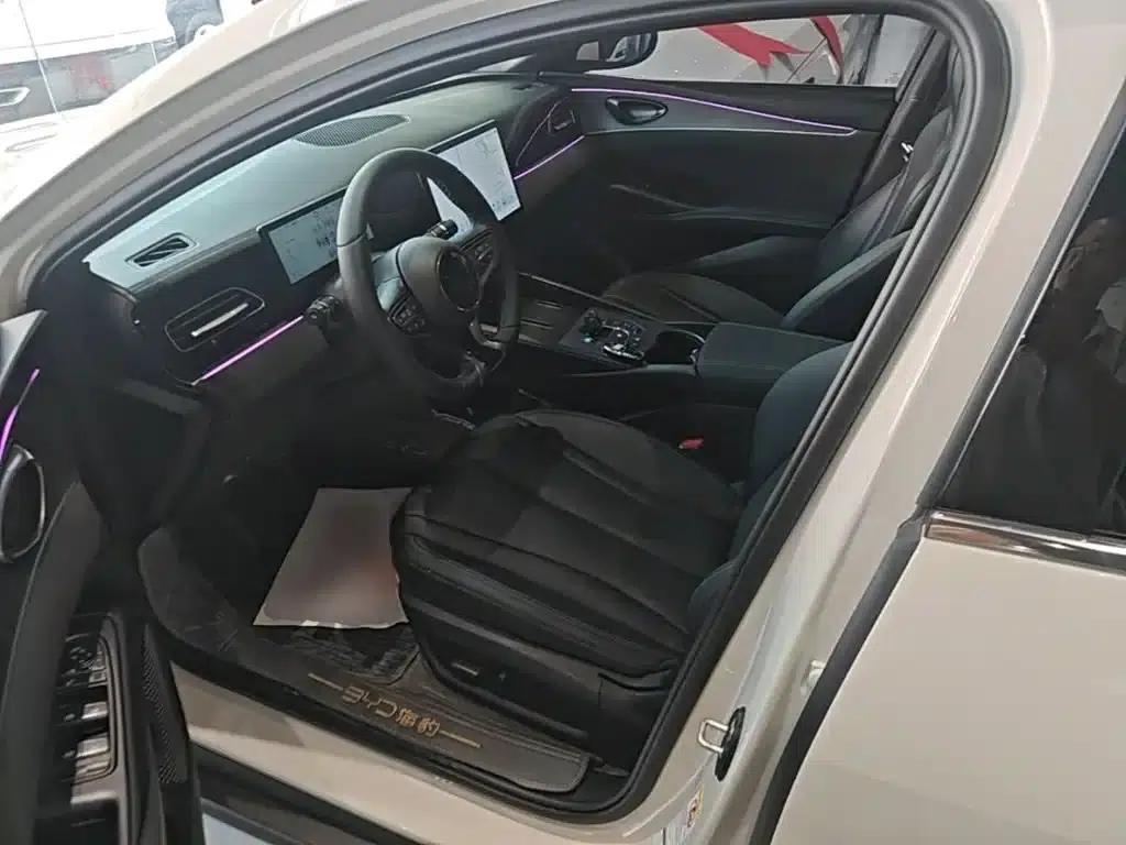 Seal 06 2025 DM-i Intelligent Driving Edition 120KM Deluxe Model — миниатюра 15