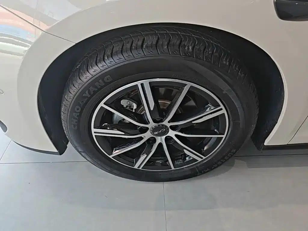 Seal 06 2025 DM-i Intelligent Driving Edition 120KM Deluxe Model — миниатюра 23