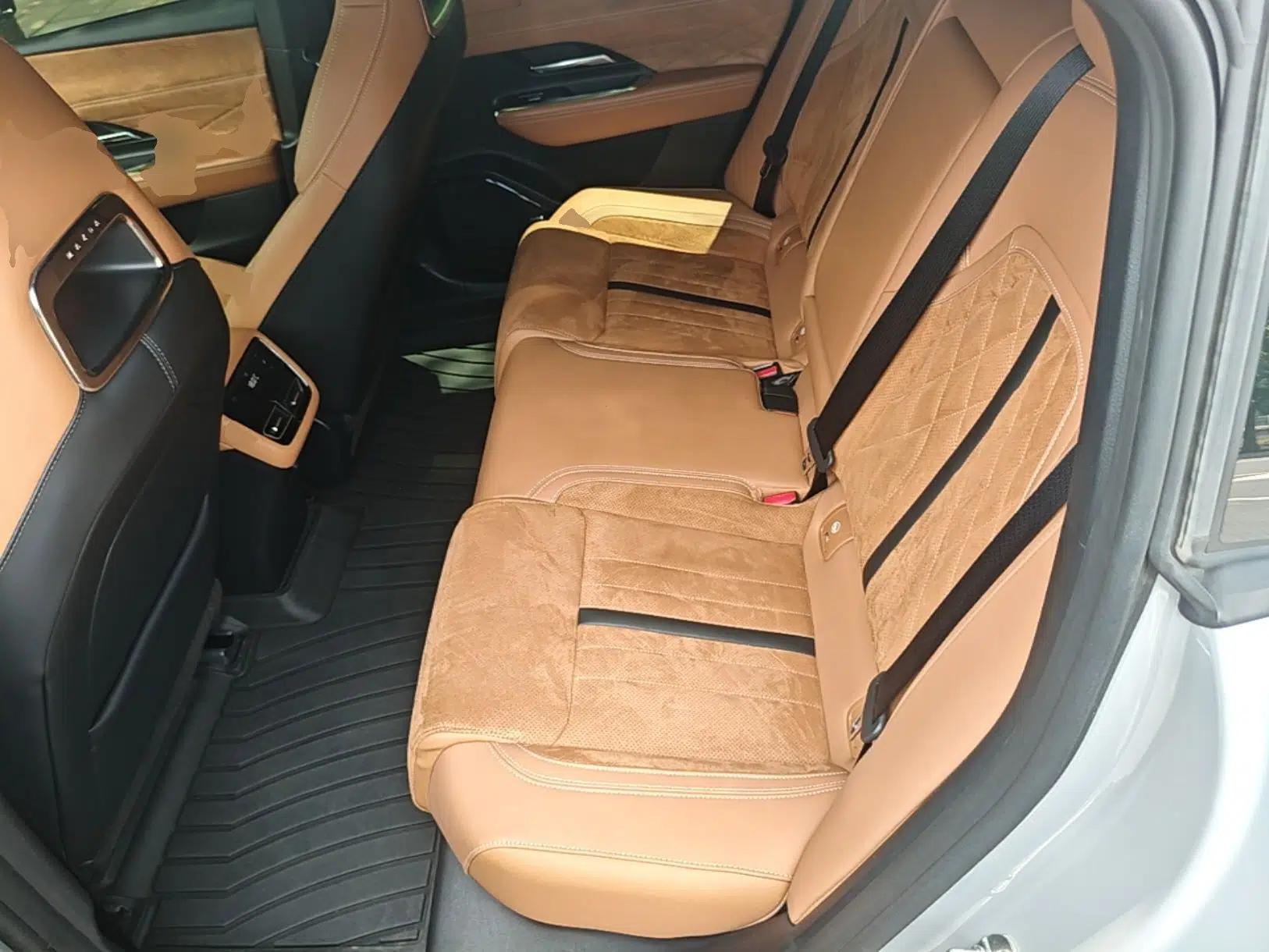 Mazda EZ-6 2024 Range-Extended 200 Luxury Edition — миниатюра 20