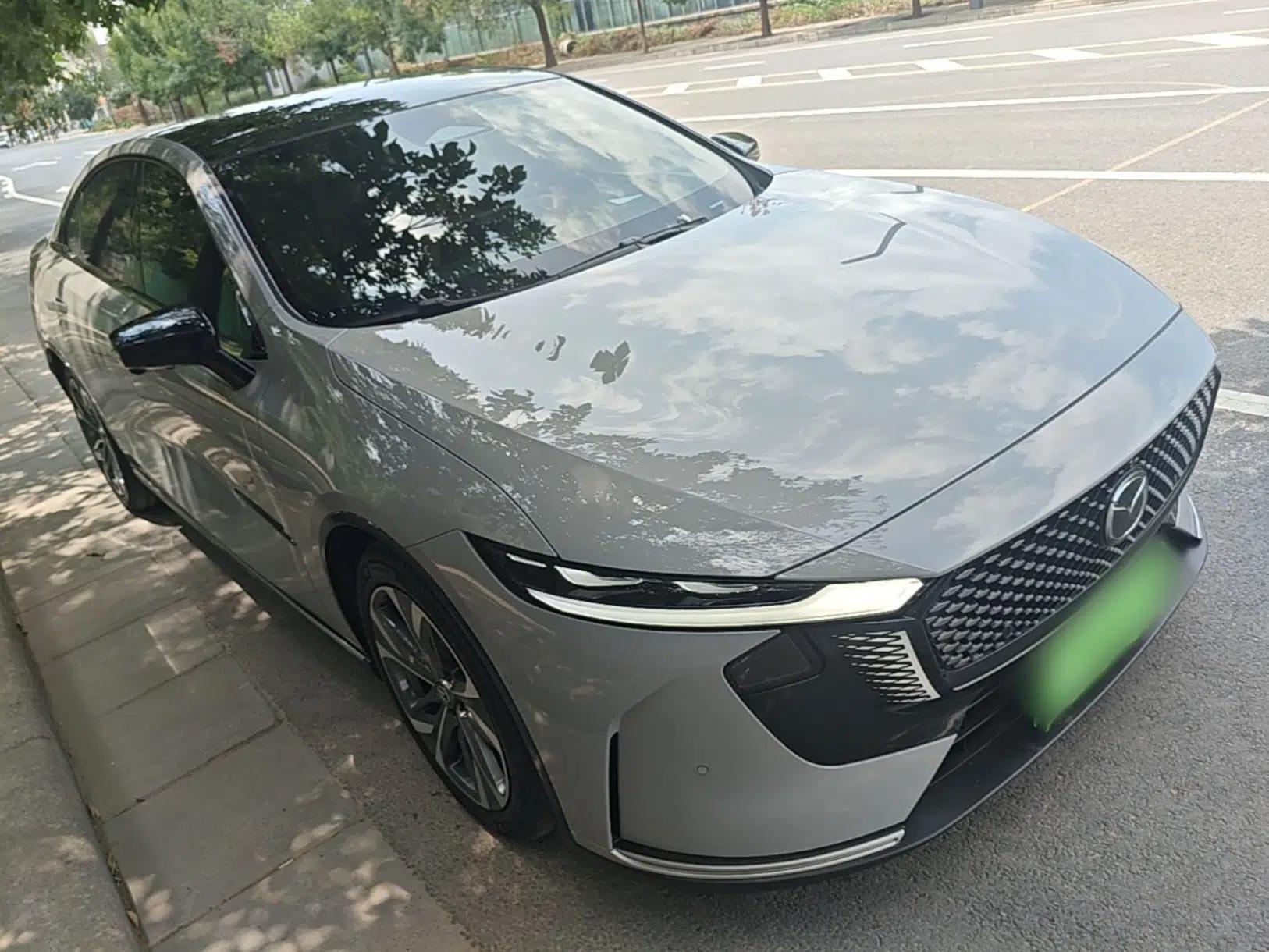 Mazda EZ-6 2024 Range-Extended 200 Luxury Edition — миниатюра 3