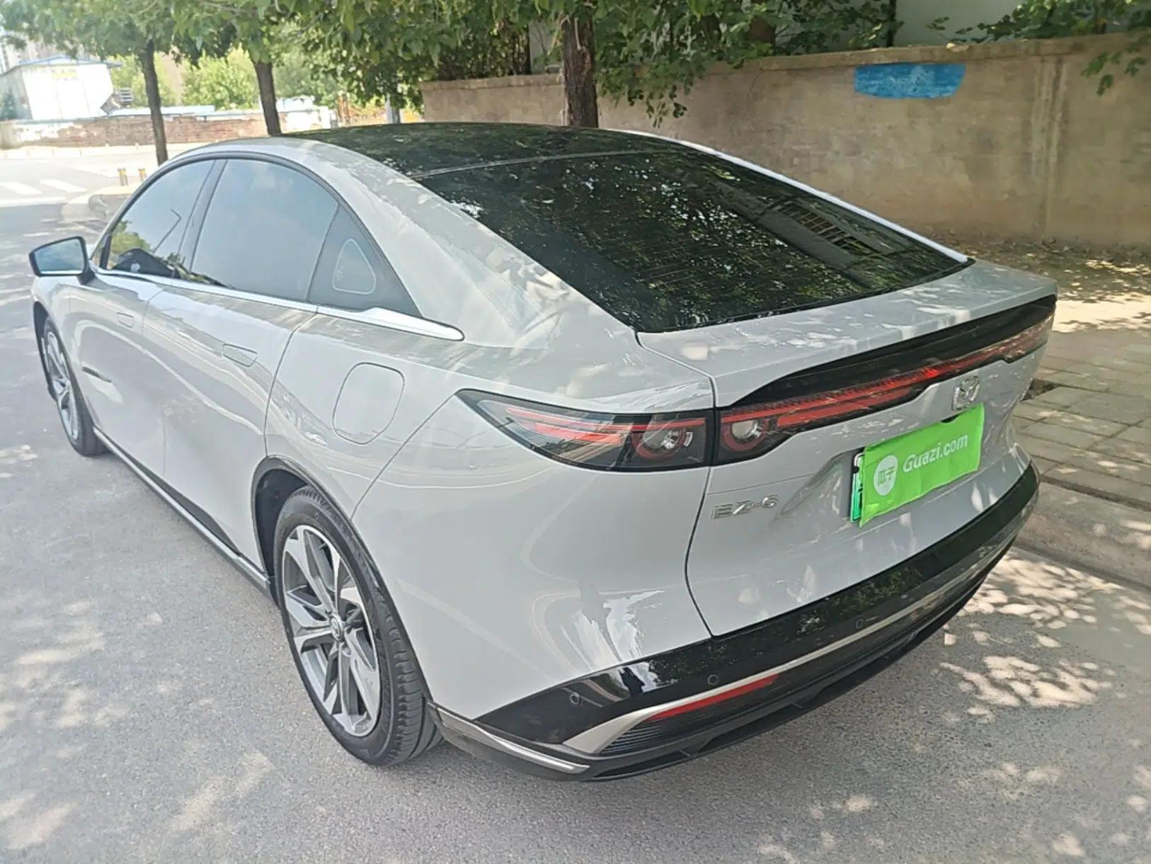 Mazda EZ-6 2024 Range-Extended 200 Luxury Edition — миниатюра 4