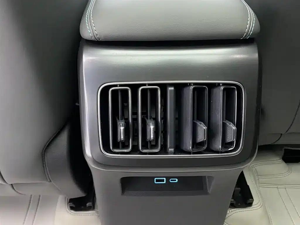 Song L DM-i 2026 Model 130KM Super Edition — миниатюра 23