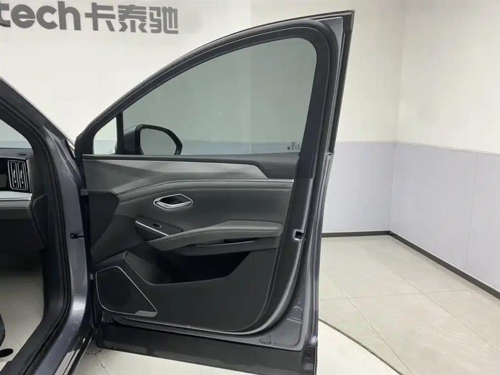 Song L DM-i 2026 Model 130KM Super Edition — миниатюра 28