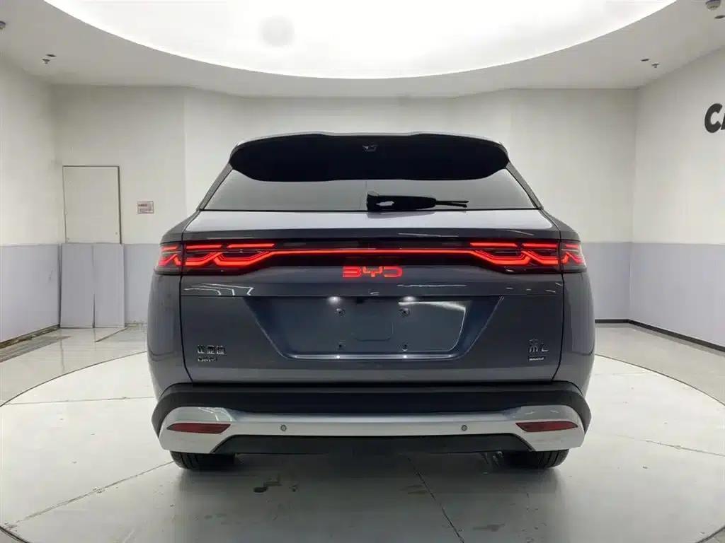 Song L DM-i 2026 Model 130KM Super Edition — миниатюра 4