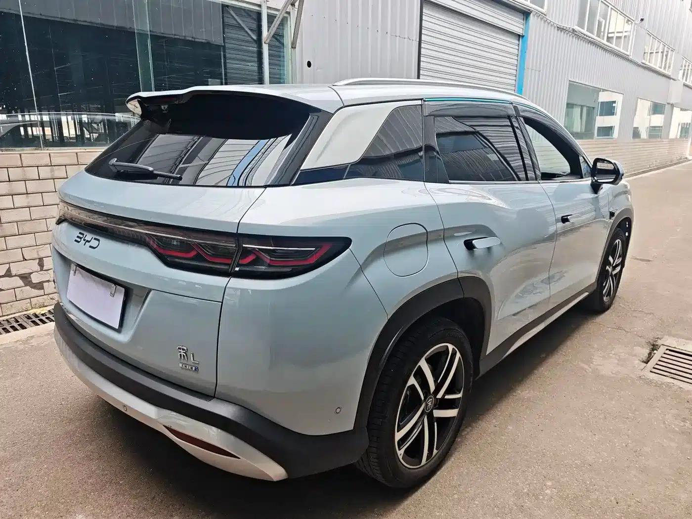 Song L DM-i 2025 Smart Driving Edition 112km Leading Model — миниатюра 6