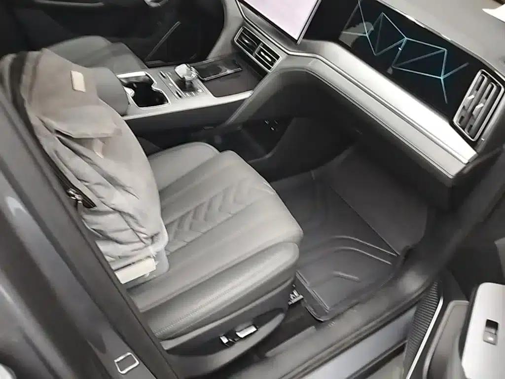 Song L DM-i 2025 Smart Driving Edition 160km/h Superior Model — миниатюра 25
