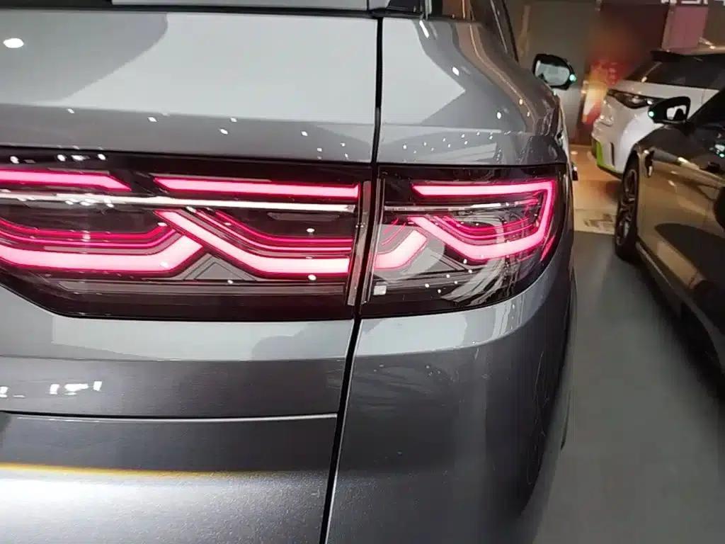 Song L DM-i 2025 Smart Driving Edition 160km/h Superior Model — миниатюра 8