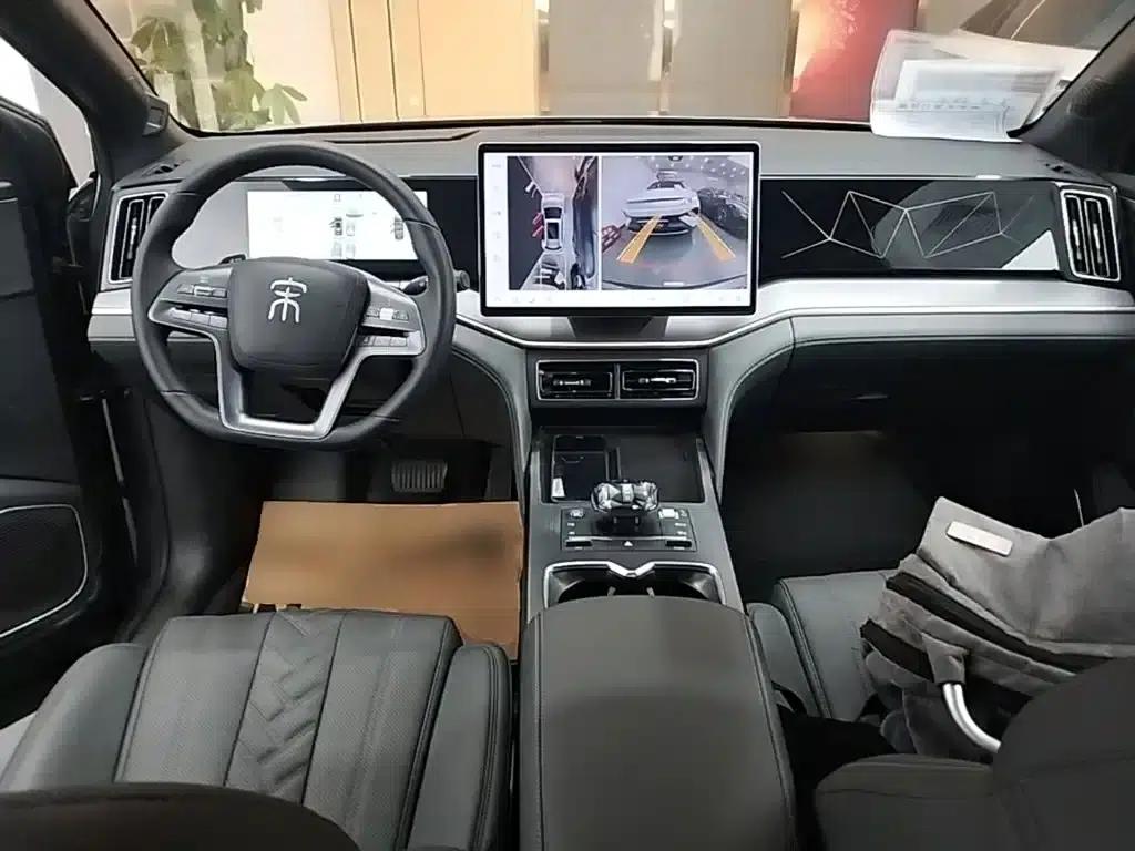 Song L DM-i 2025 Smart Driving Edition 160km/h Superior Model — миниатюра 10