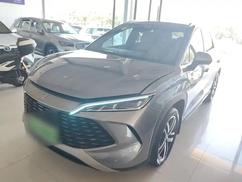 Song L DM-i 2024 Model 112km Leading Edition — миниатюра 2