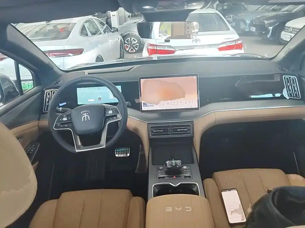 Song L DM-i 2024 Model 112km Leading Edition — миниатюра 10