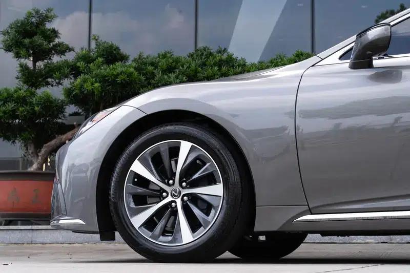 Lexus LS 2021 500h Premium Edition — миниатюра 11