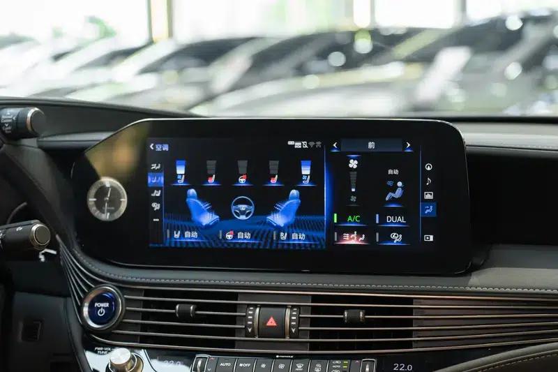 Lexus LS 2021 500h Premium Edition — миниатюра 12