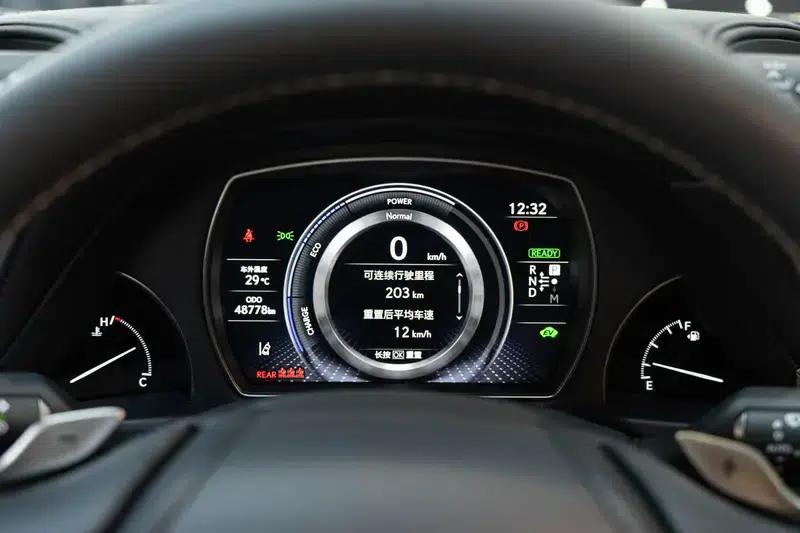 Lexus LS 2021 500h Premium Edition — миниатюра 15