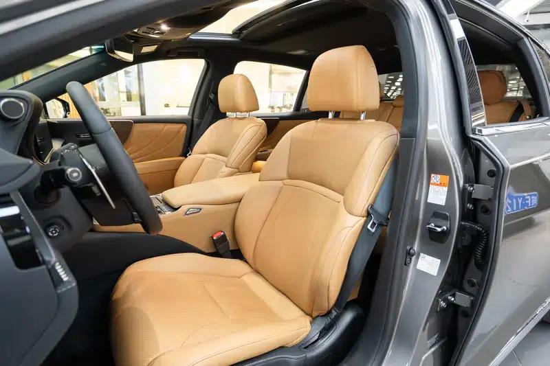 Lexus LS 2021 500h Premium Edition — миниатюра 19