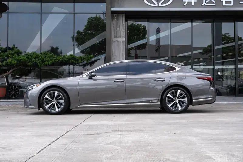 Lexus LS 2021 500h Premium Edition — миниатюра 3