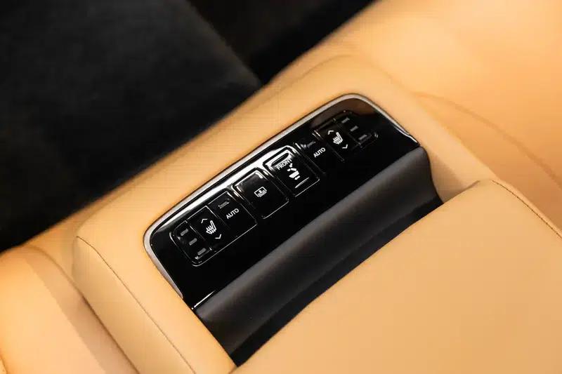 Lexus LS 2021 500h Premium Edition — миниатюра 6