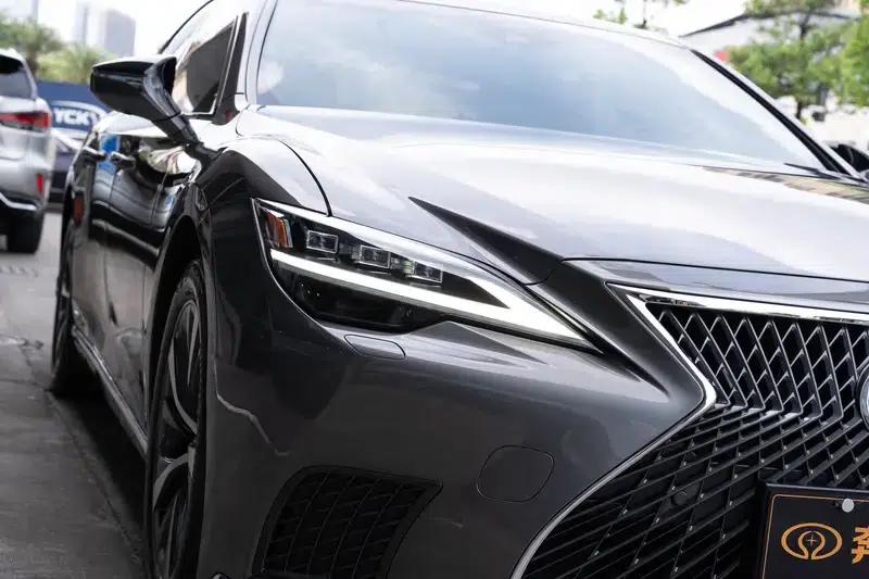 Lexus LS 2021 500h Premium Edition — миниатюра 7