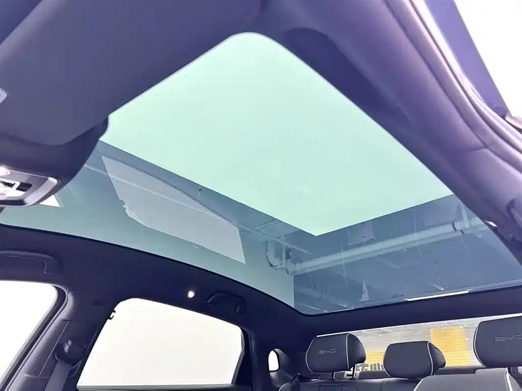Seal 2024 Glory Edition 550km Premium — миниатюра 11