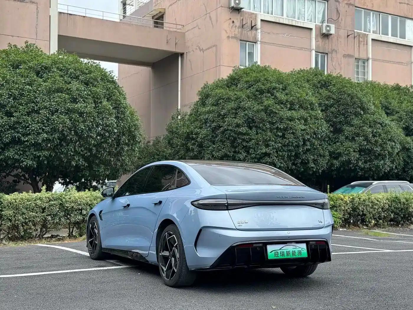 Seal 2022 700km Long Range Rear-Wheel Drive Version — миниатюра 11