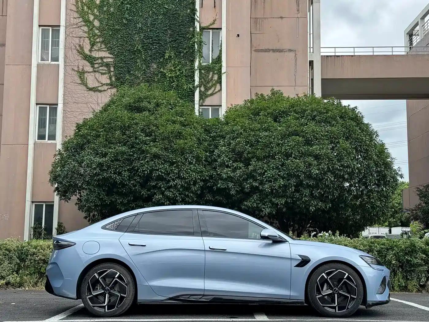 Seal 2022 700km Long Range Rear-Wheel Drive Version — миниатюра 12