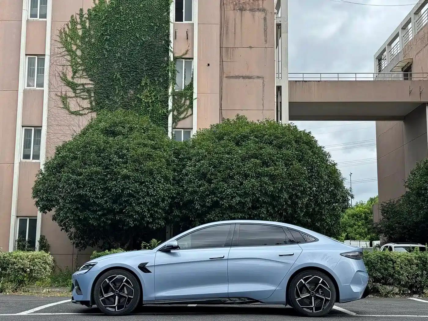 Seal 2022 700km Long Range Rear-Wheel Drive Version — миниатюра 14