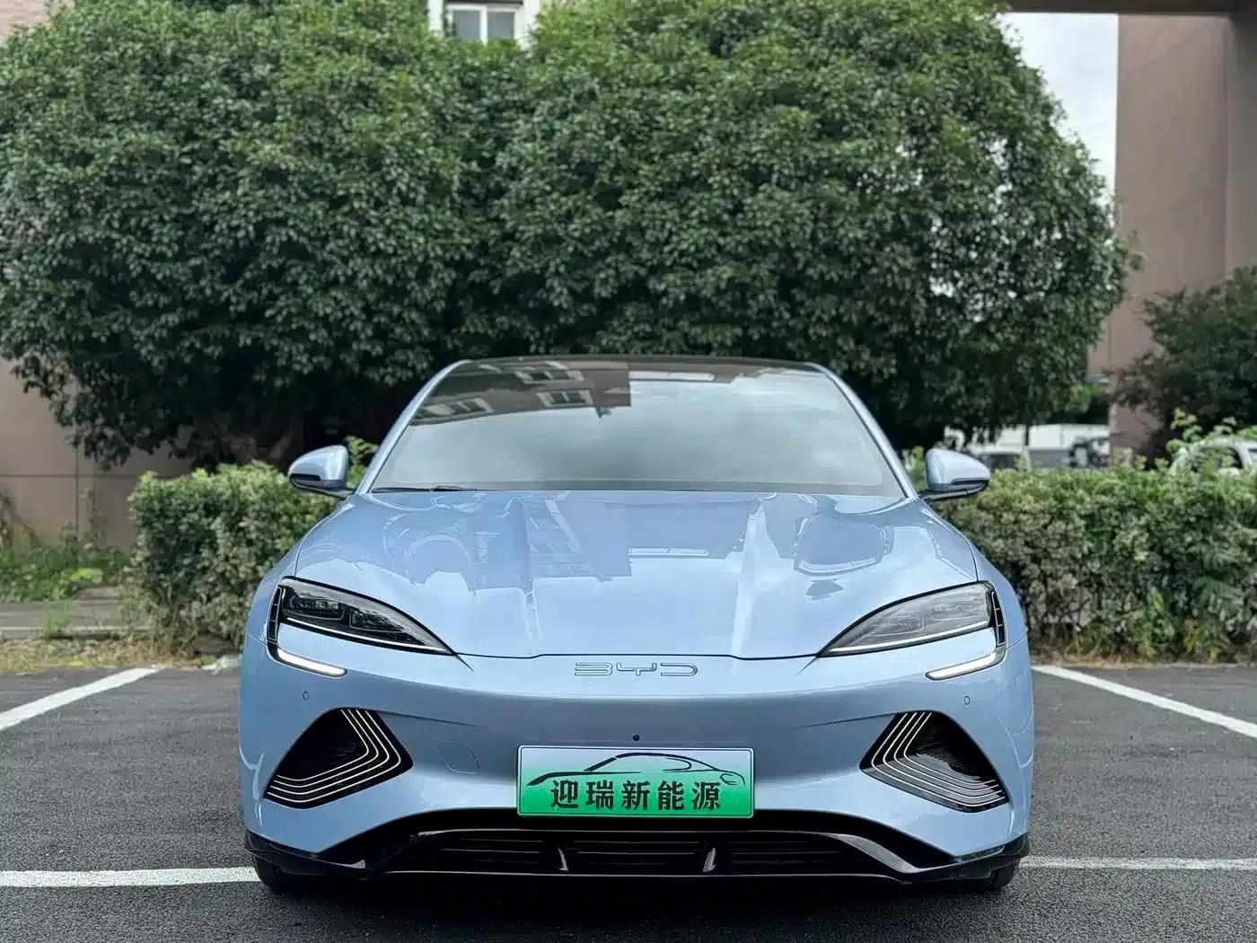 Seal 2022 700km Long Range Rear-Wheel Drive Version — миниатюра 8