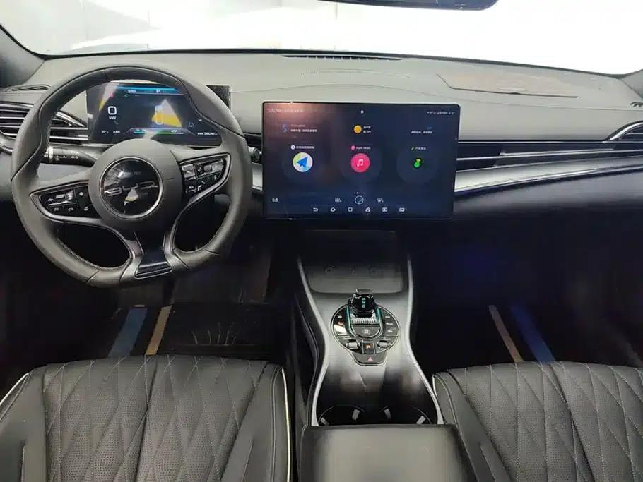 Seal 2023 Champion Edition 550km Premium — миниатюра 12