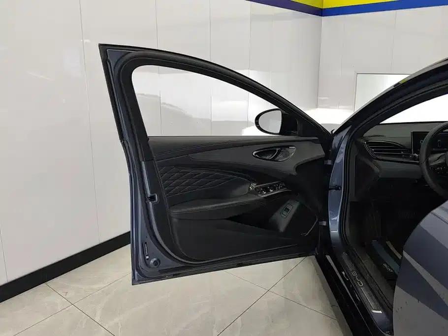 Seal 2023 Champion Edition 550km Premium — миниатюра 7