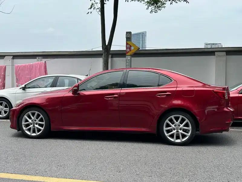 Lexus IS 2011 250 Sport Edition — миниатюра 4
