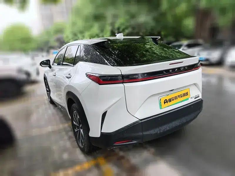 Lexus RZ 2023 450e DIRECT4 Luxury Edition — миниатюра 6